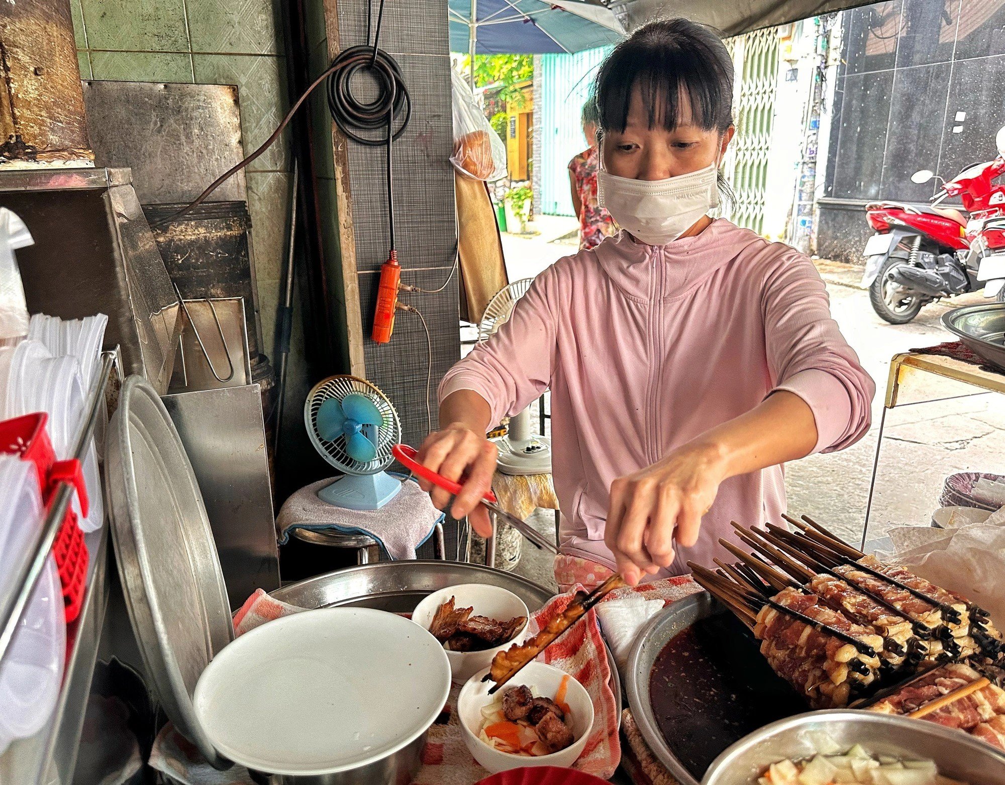 Authentic bun cha must be grilled over charcoal